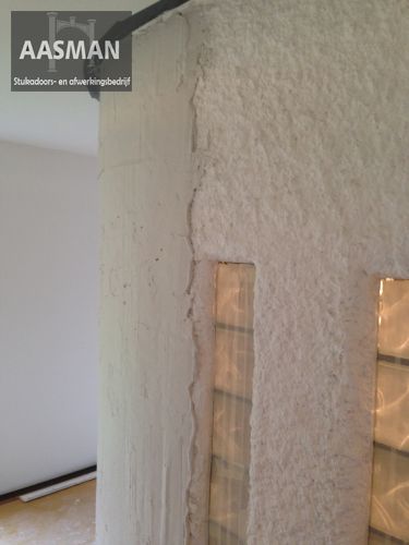Ronde muur door Aasman Stukadoors